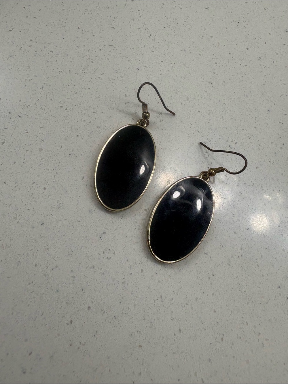 Classic Black Oval Drop Earrings - Brand Unspecified